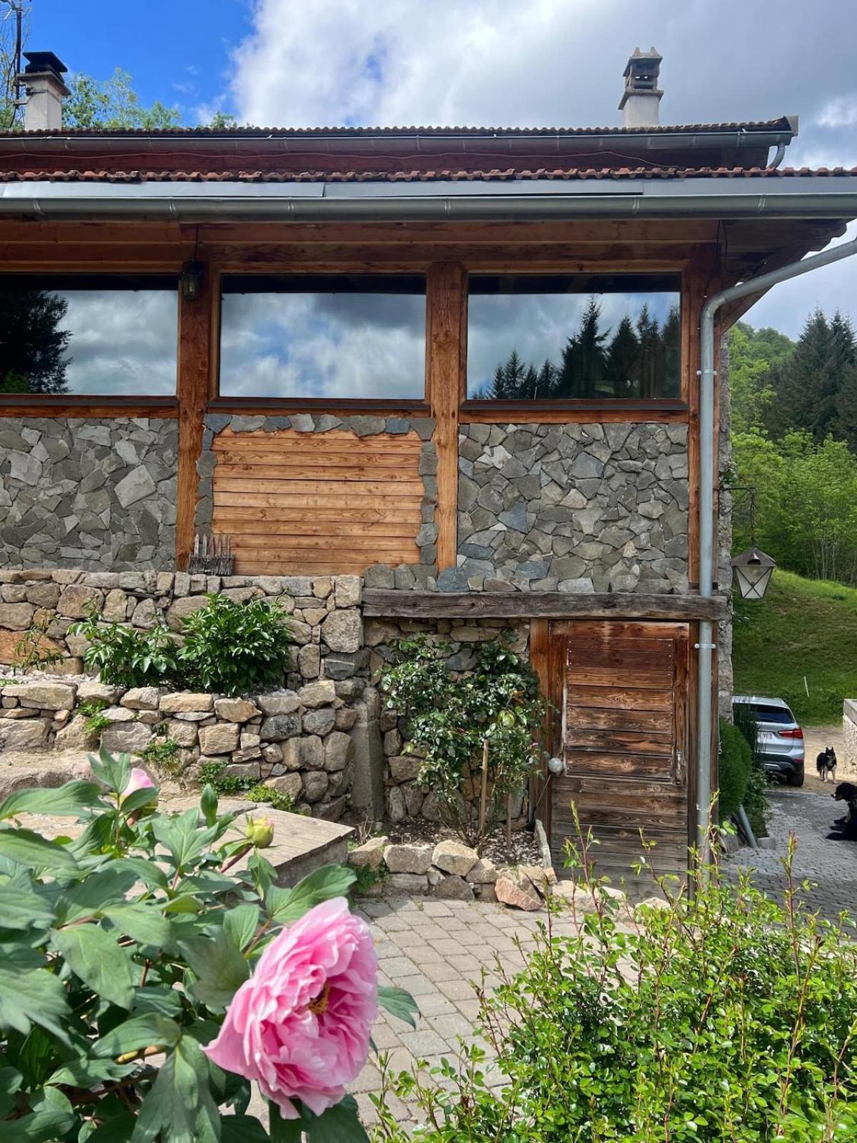 Maison Pres De La Dolce Via Avec Bain Norvegien Saint-Cierge-sous-le-Cheylard المظهر الخارجي الصورة